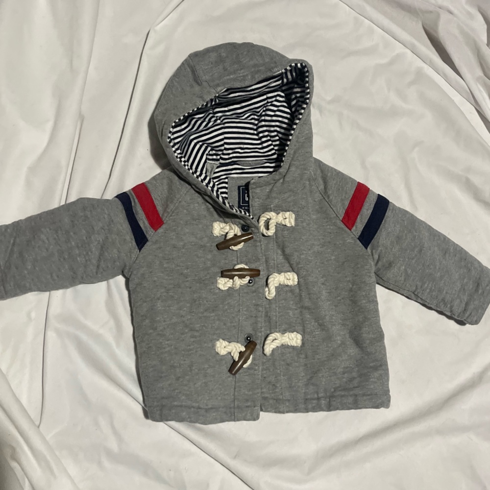 ⭐️3 for $20⭐️ GAP 6-12 month jacked
